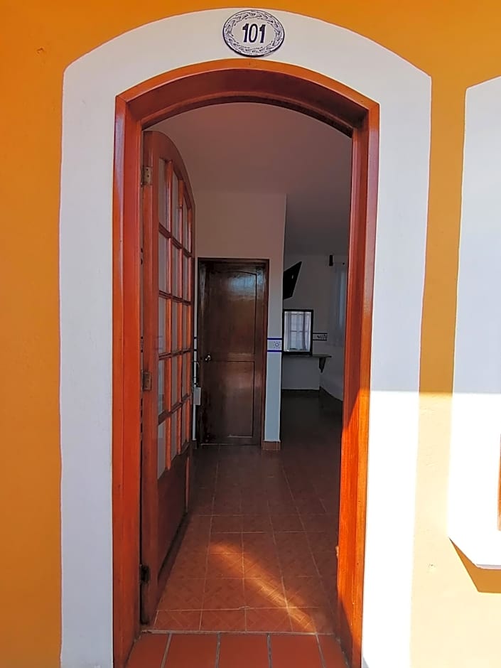 Don Luis Hostal - Sucursal Galeana - Tecolutla