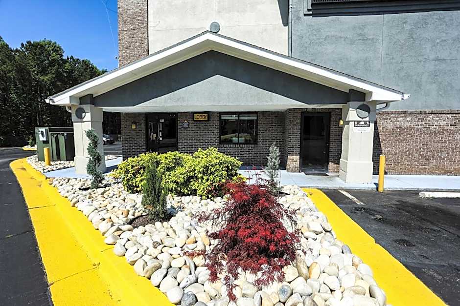 Super 8 by Wyndham Villa Rica