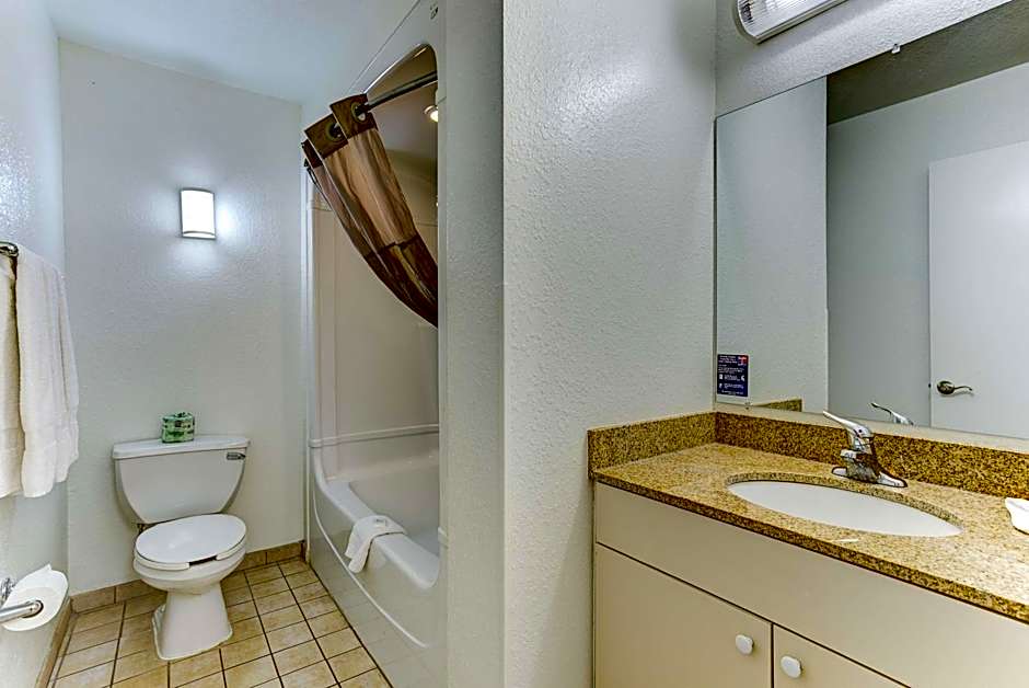 Studio 6-Kissimmee, FL - Orlando