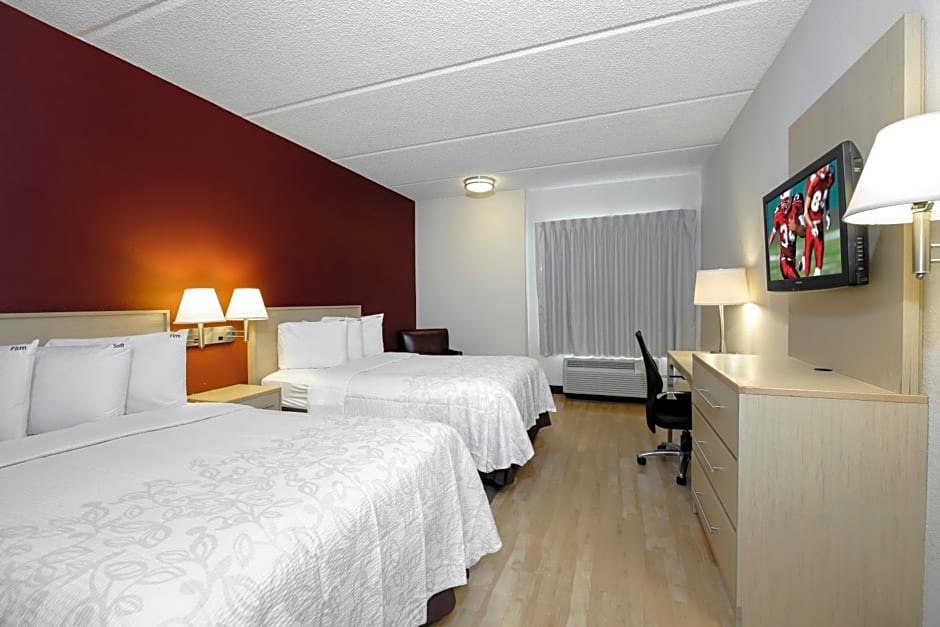 Red Roof Inn PLUS + Gainesville