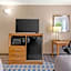 Quality Suites Whitby