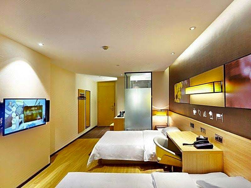 7 Days Premium Dongxing Dongmeng Avenue Port