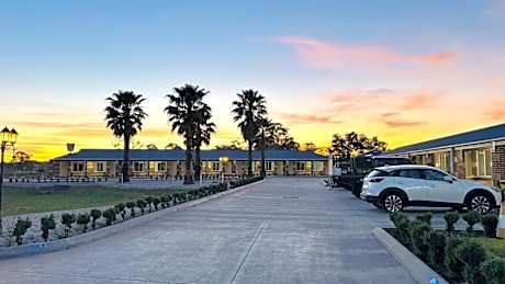 Marulan Motor Inn