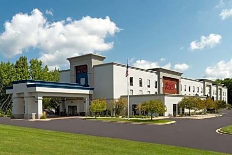 Hampton Inn By Hilton And Suites Grand Rapids