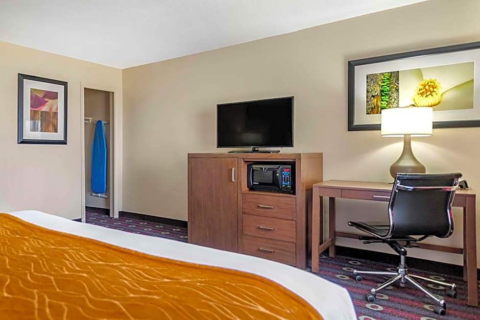 Comfort Inn Tulsa Midtown