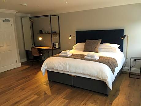 Double room-Luxury-Ensuite with Shower