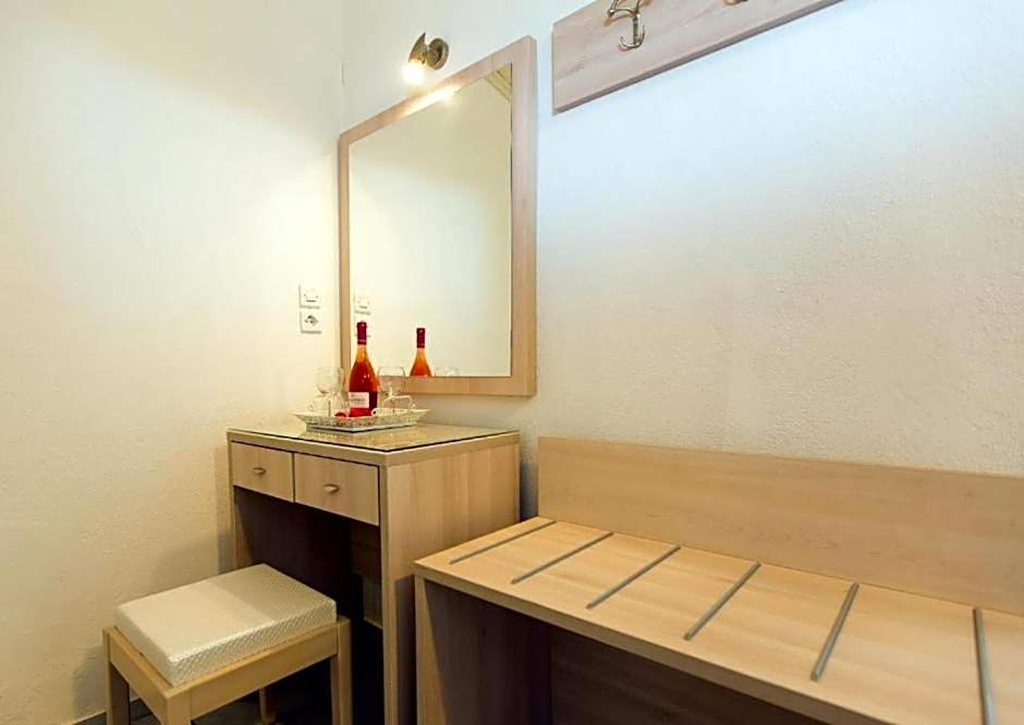 Angeliki Beach Hotel