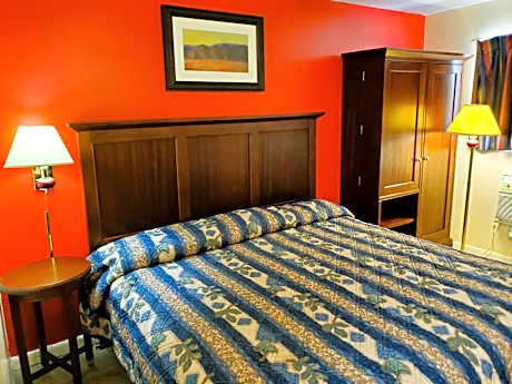 1 Queen Bed Non-Smoking