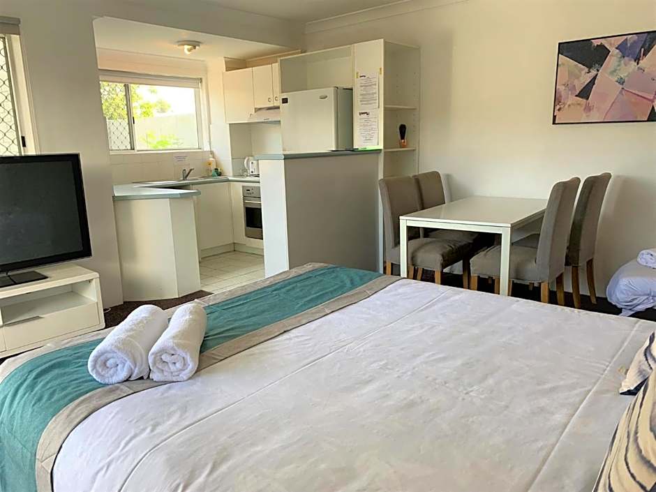 Broadwater Keys Holiday Apartments