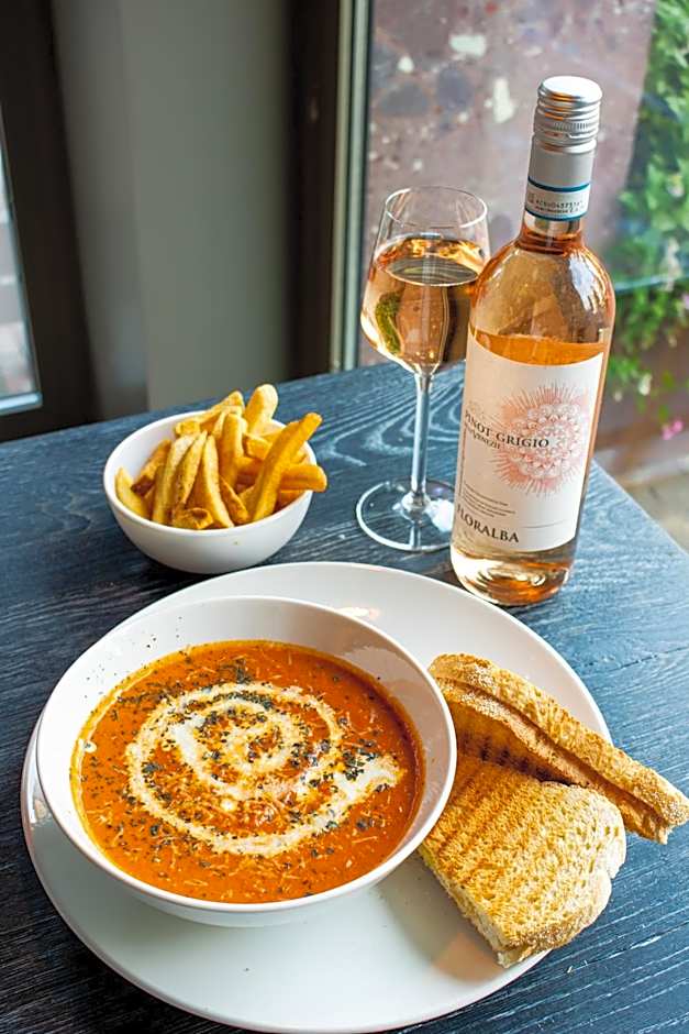 Grand Hotel Downtown