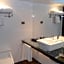 Radisson Blu Acqua Hotel & Spa Concon