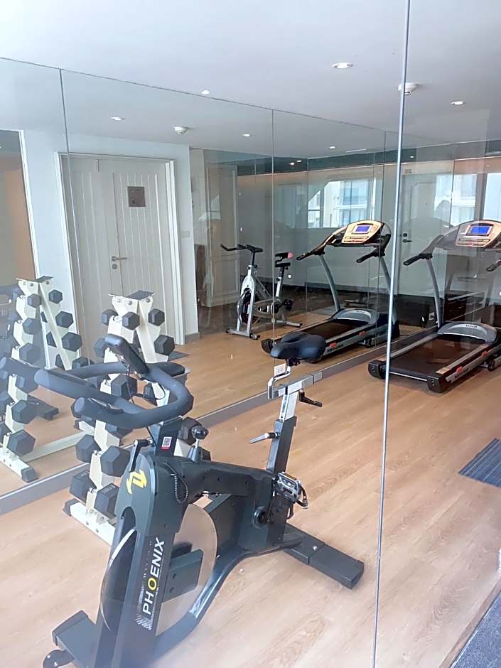 Thee Bangkok Hotel by TH District