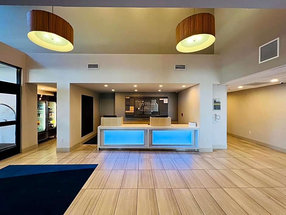 Holiday Inn Express Salinas By IHG