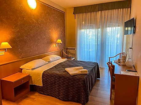 Economy Double or Twin Room