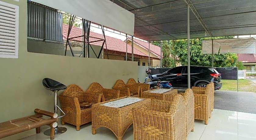 RedDoorz Syariah near Watervang Lubuk Linggau 2