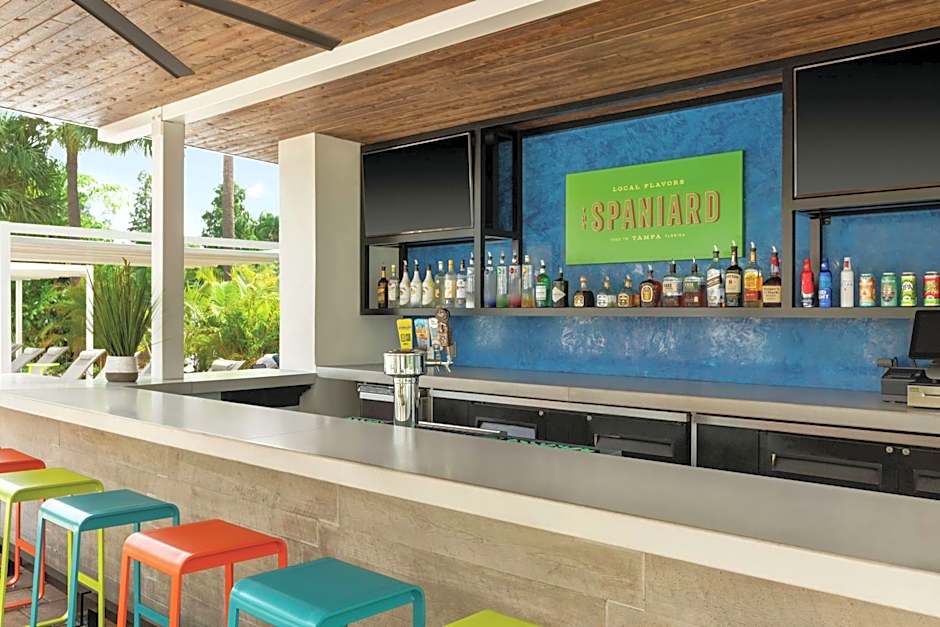 Hotel Alba Tampa, Tapestry Collection By Hilton