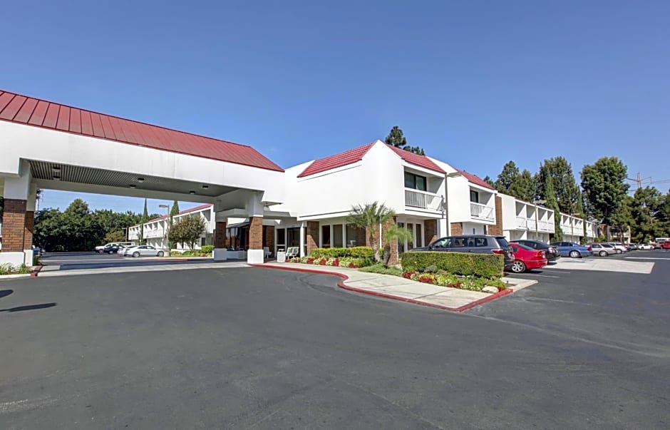 Motel 6-Santa Ana, CA - Irvine - Orange County Airport