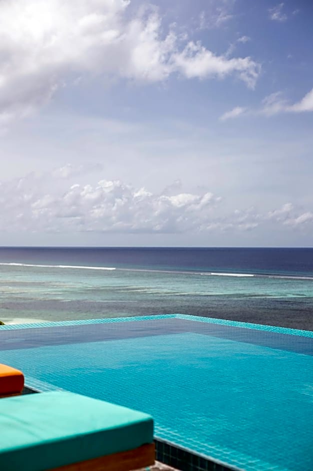 Triton Prestige Seaview and Spa