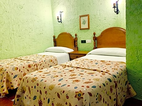 DOUBLE OR TWIN STANDARD