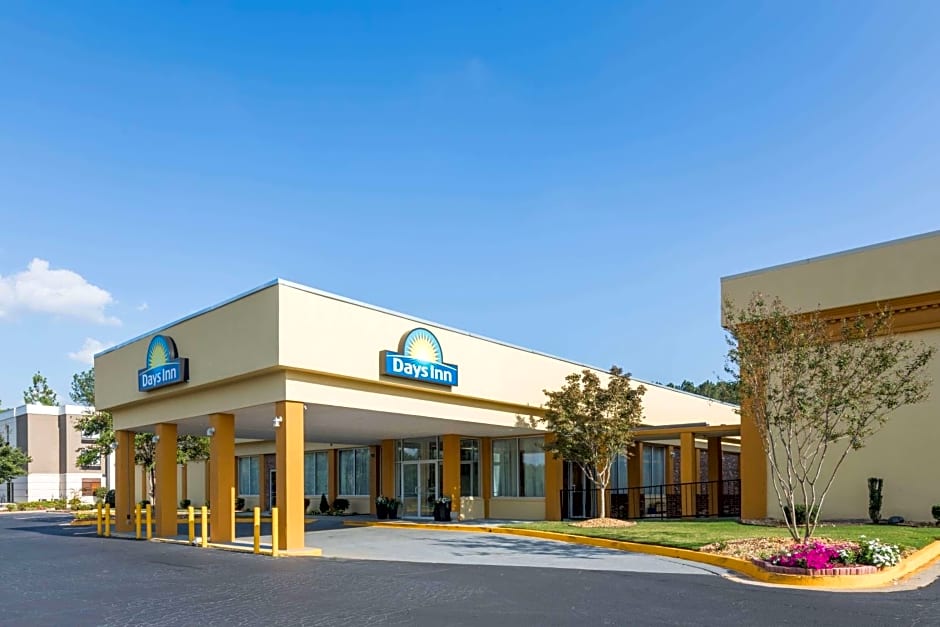 Days Inn by Wyndham Madison