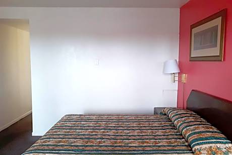 Queen Bed