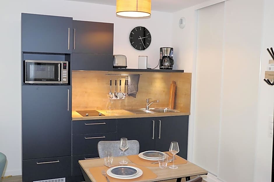 DOMITYS Résidence services seniors LE PARC DES AUBIERS