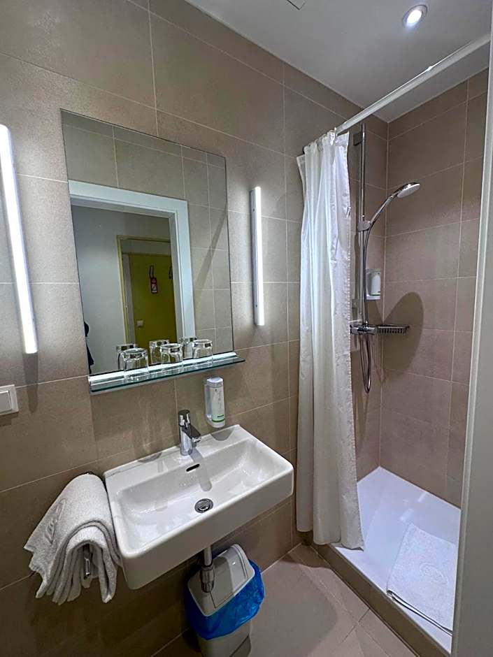 Hotel Caroline