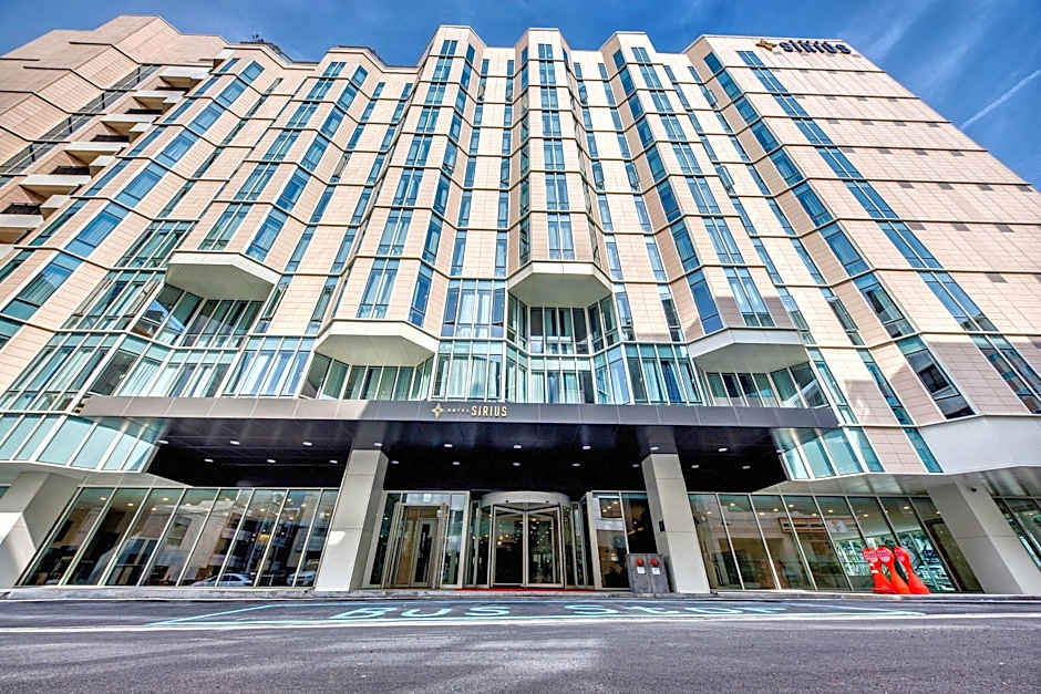Hotel Sirius