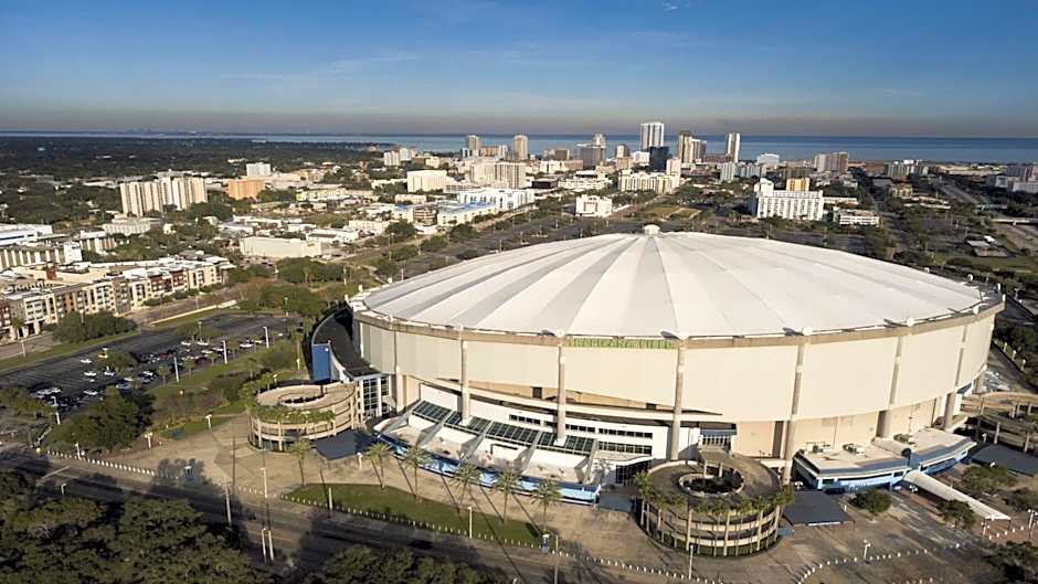 Holiday Inn Express St. Petersburg North / I-275 By IHG