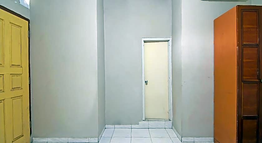 Hotel O Flamboyan 25 Homestay Syariah