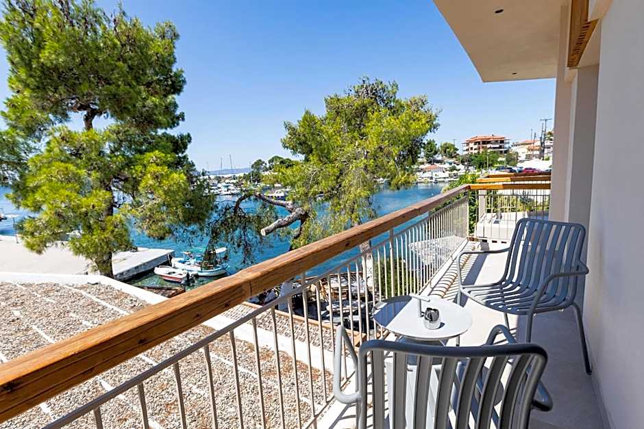 Medusa Luxury Suites