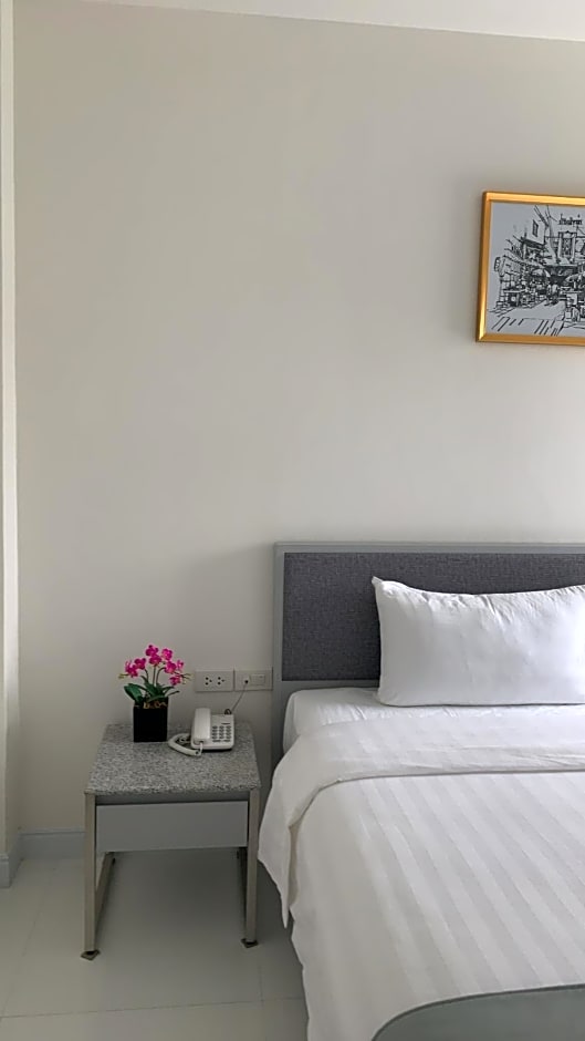 Icare Residence & Hotel