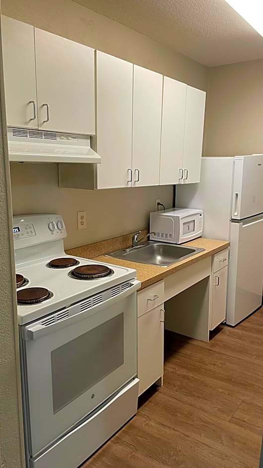 Sonesta Simply Suites Memphis