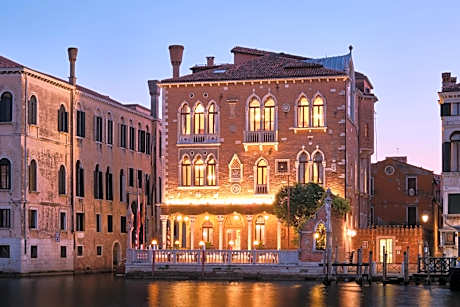 Hotel Palazzo Stern