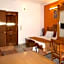 Hotel Rahul Palace
