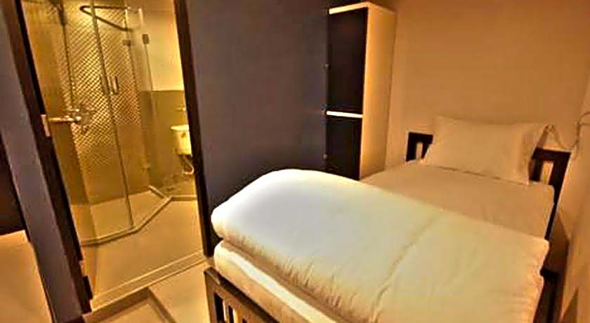 Jellybean The Blocks Hostel Sukhumvit 10
