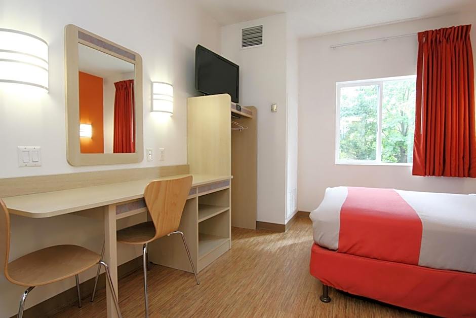 Motel 6-Colchester, VT - Burlington