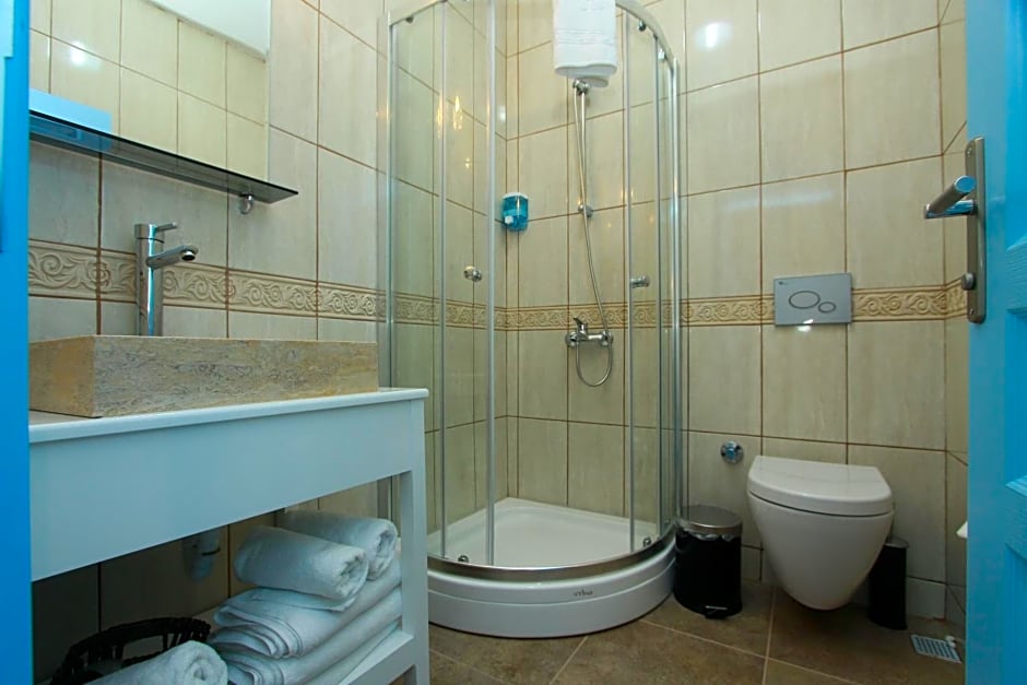 Çakir Bey Hotel