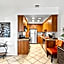 Beverly Hills 2 bed 2 bath Penthouse with Den and Parking 414