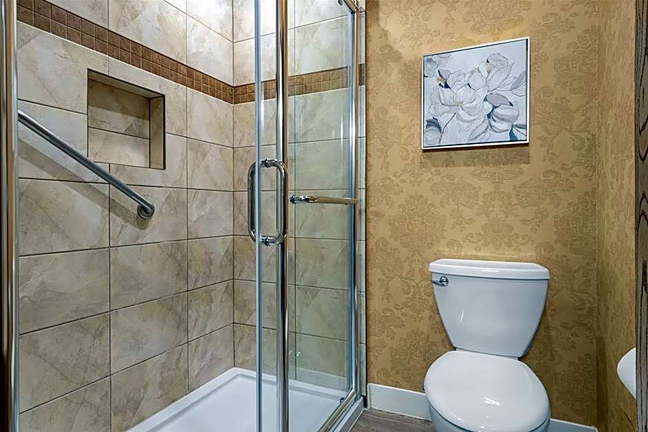 Best Western Plus Fredericton Hotel & Suites