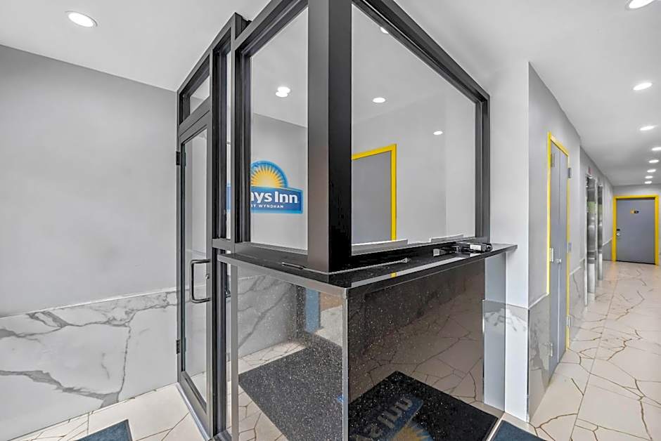 Days Inn by Wyndham New York Chinatown