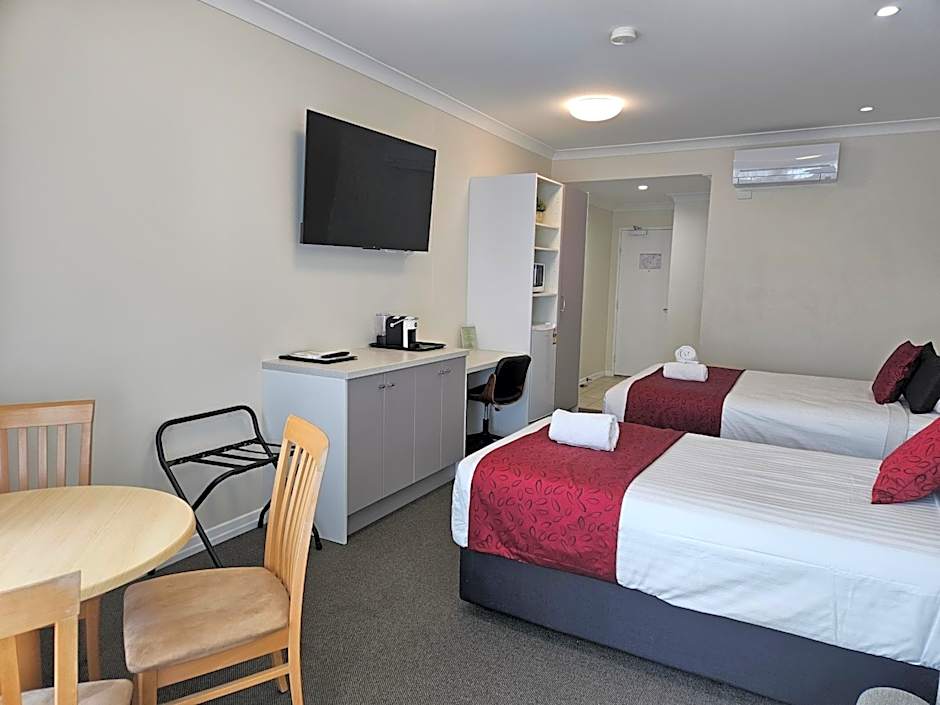 Eastgate on the Range Motel