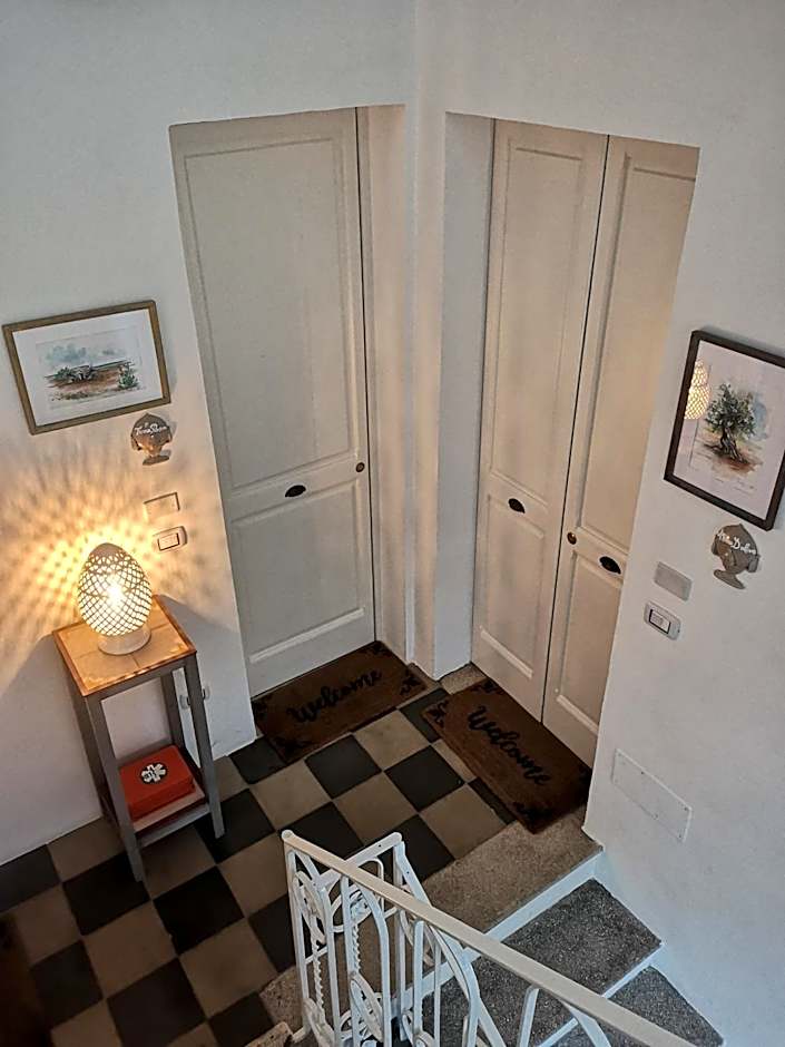 Eccelsoleccese Boutique B&B - steps from the Historic Center