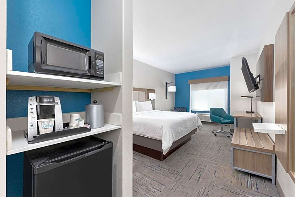 Holiday Inn Express and Suites Granbury By IHG