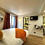 Nation Montmartre Hotel