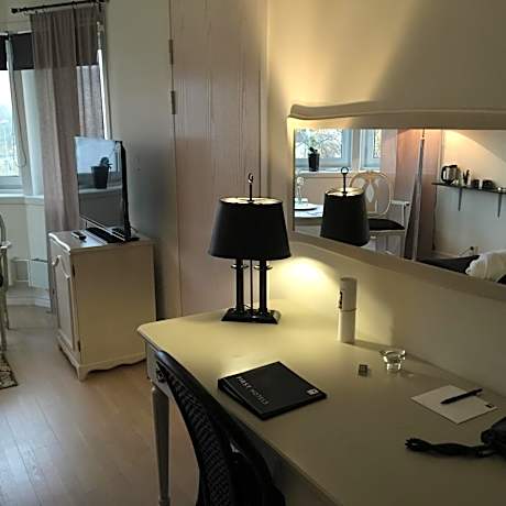 Superior Single Room