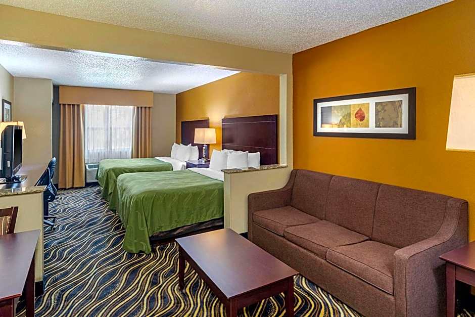 Quality Suites Addison-Dallas