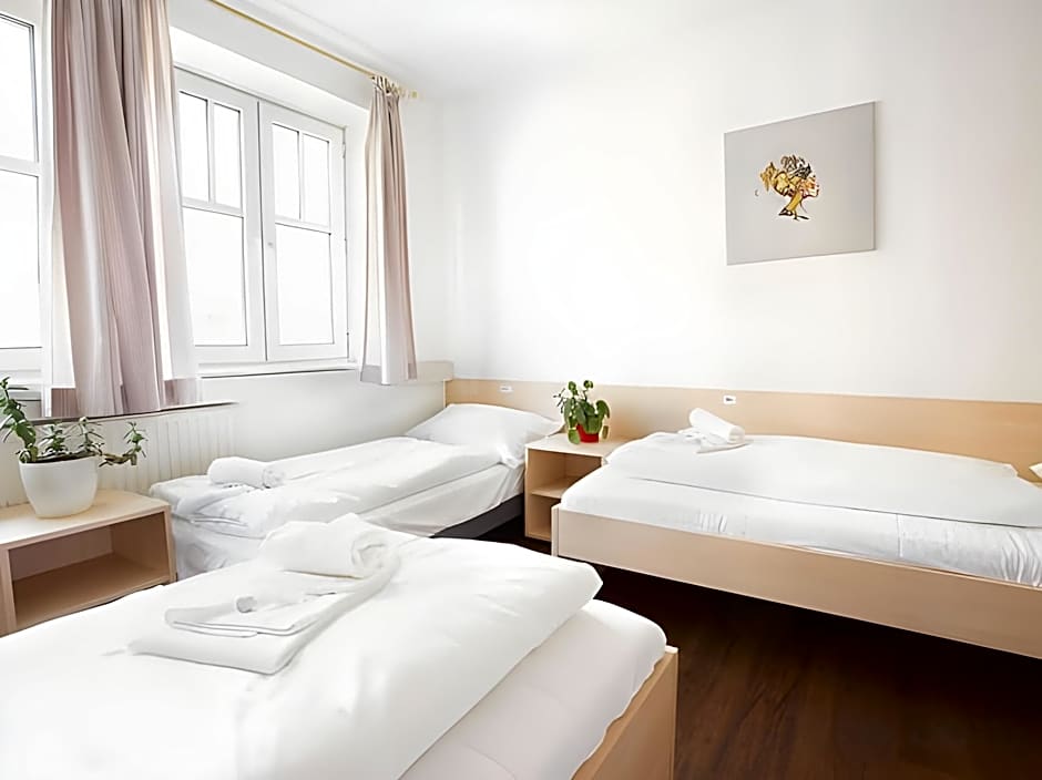 myNext - Riverside Hotel Salzburg