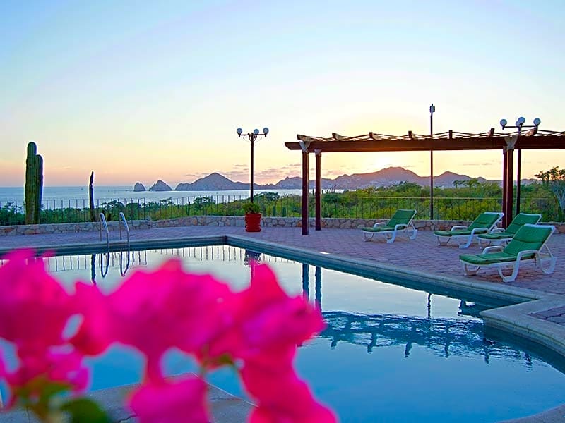 Sunrock Hotel & Suites