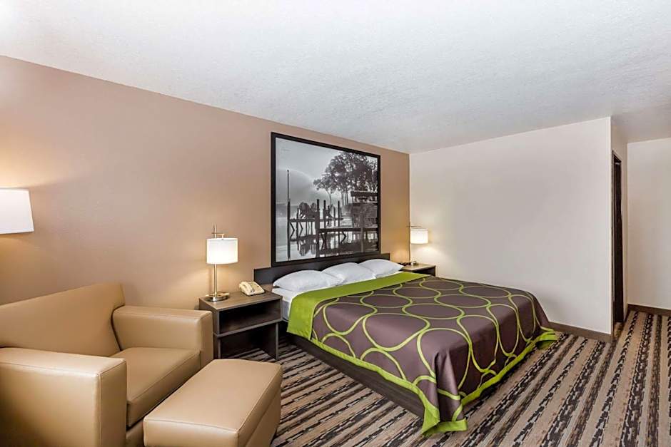 Super 8 by Wyndham Spirit Lake/Okoboji